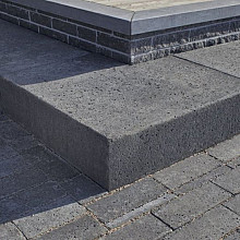 TRAP HOEKSTUK 90° (40/20) BINNEN GRIJS 60X60 CM
